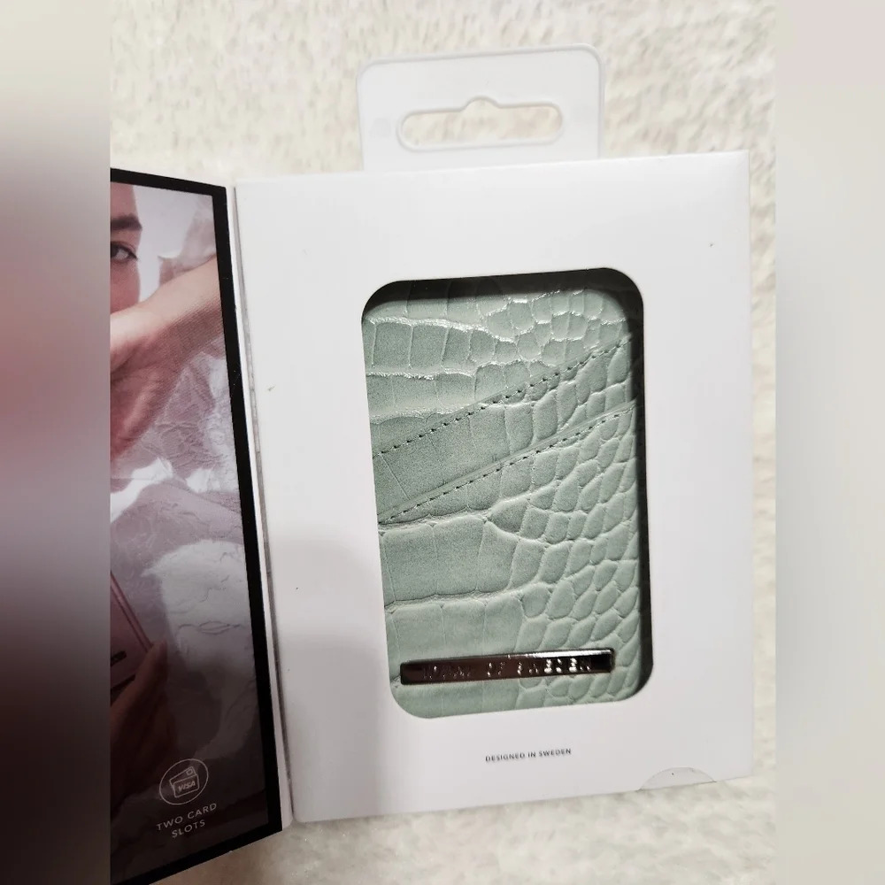 Ideal Of Sweden Mint Croco Magnetic Card Holder NIB